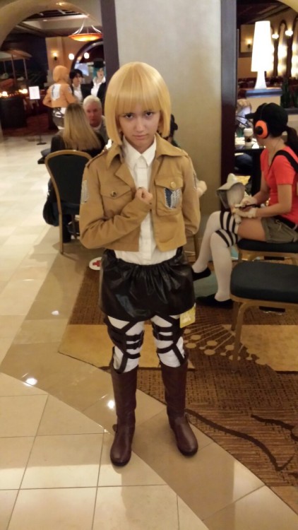 thisisbrens:some cute snk cosplayers