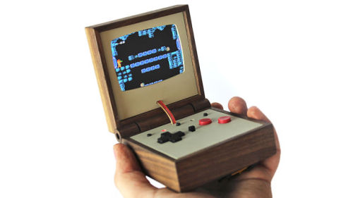 it8bit:Love HultenPE358 Handheld Emulator SystemPocket...