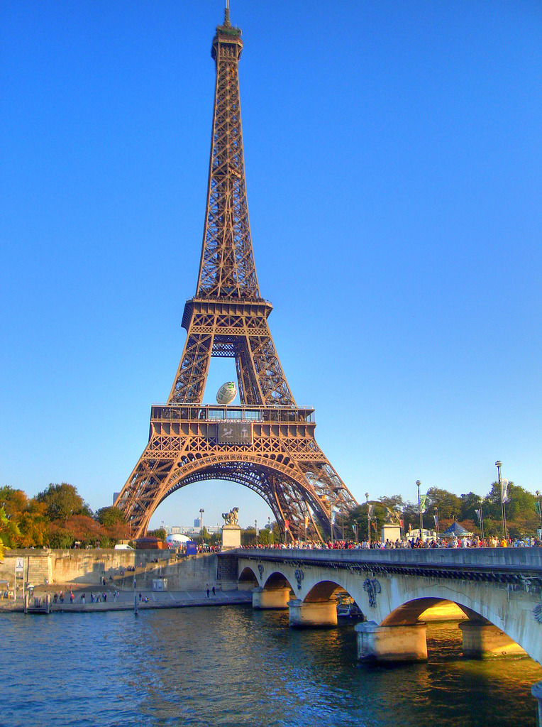 Amazing Places - Eiffel Tower - Paris - France (von Rich2012)