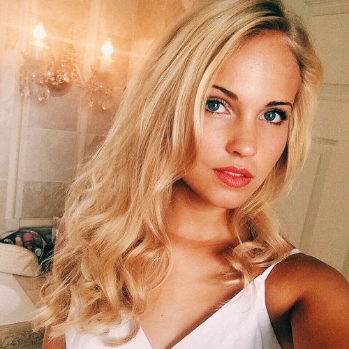 Gorgeous nordic blonde