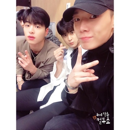 winkon-usa:[IG] 181004 SBS POWER FM CULTWO SHOW RADIO with...