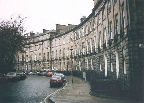 englishsnow:Edinburgh 1987 by sftrajan