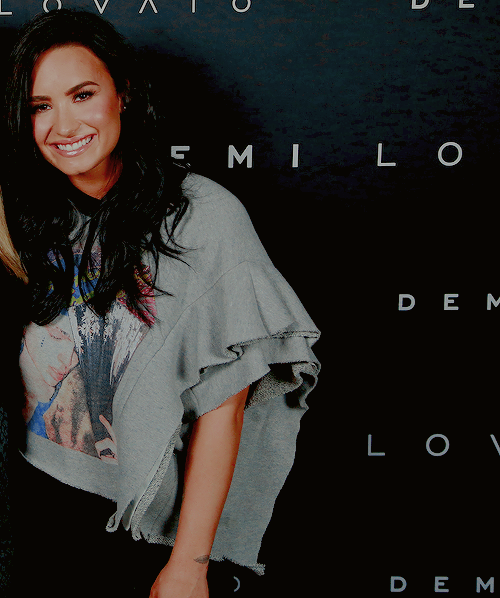 demetria lovato.  - Página 35 Tumblr_pp1617SRdZ1reblqyo1_500