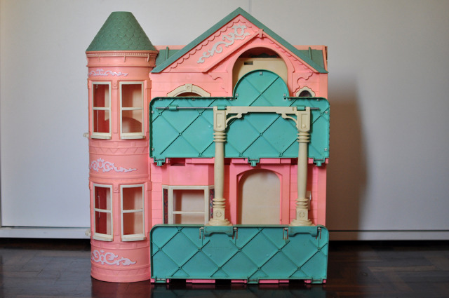 Doll Hospital — Barbie Dream House 1995