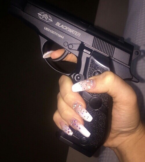 girly guns | Tumblr