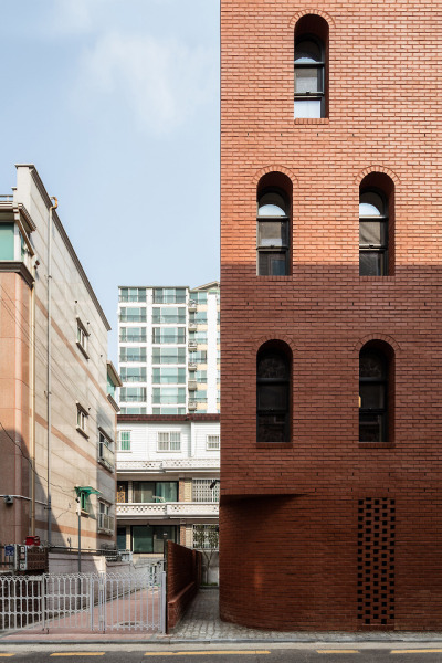 Five-Storey House / STPMJph: Bae Jihun