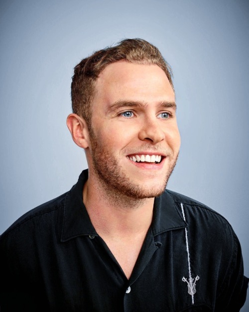 NEW · Iain De Caestecker at SDCC 2016