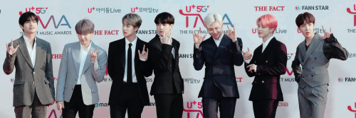 goldenlikejungkook