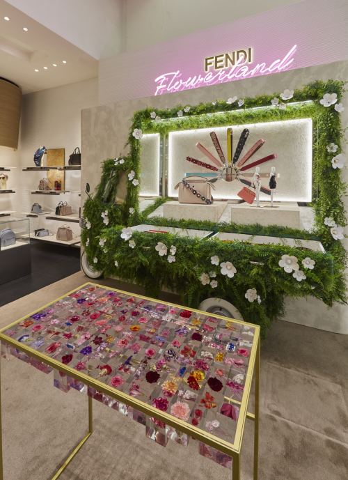 azuma-makoto:FENDI FLOWERLAND in LondonDate: May 16 - 29,...