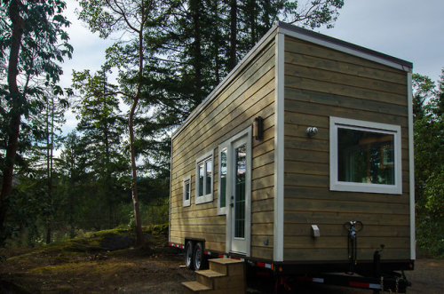 tinyhousecollectiv:The Fox Sparrow (160 Sq Ft)