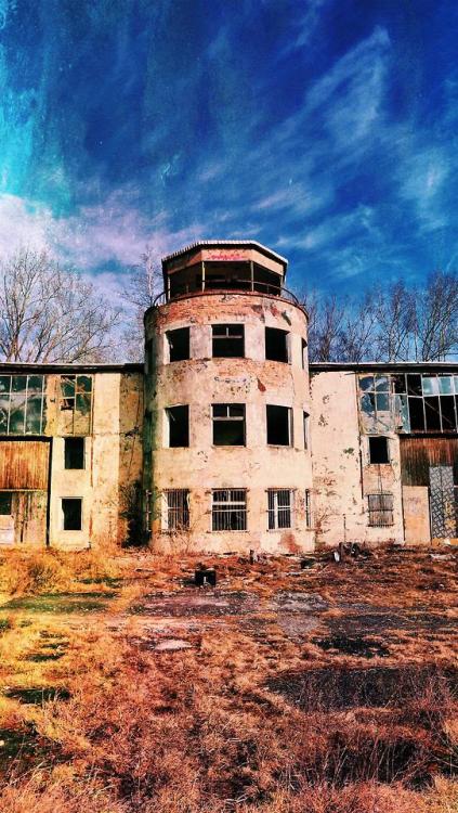 abandonedandurbex:Abandoned Airport in the south of Berlin, shot...