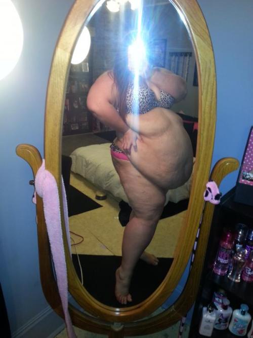 ssbbw-fa:john-r-d:Nice Sexy BellyStarlite of fats