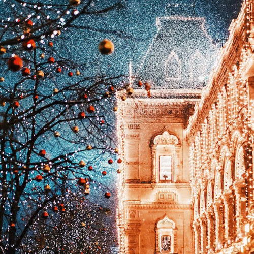 mymodernmet:Sparkling City of Moscow Celebrates Orthodox...