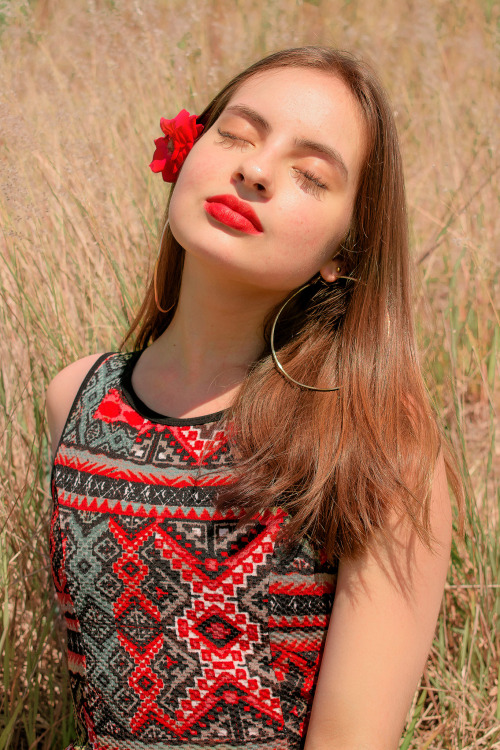 lauracunhapostal