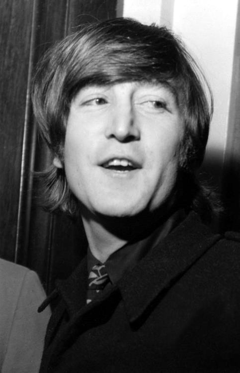 The Beatles live 1964! John Lennon 1966 - The Beatles Photo Vault