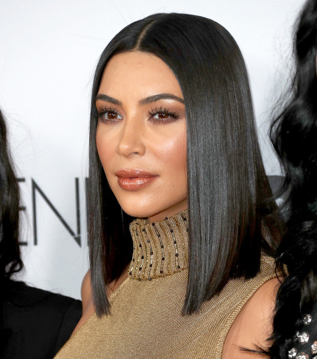 Kim K Bob Haircut - Kim Kardashian admits blunt bob haircut is a WIG ...