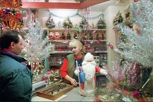 New Year offerings at the store (Russia, 1980s)