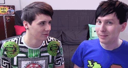 danisnotonfire amazingphil phan hearteyes