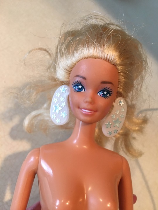 barbie spray paint hair