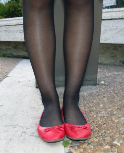 @Hosiery and feet. No Tats Or Piercings. Few Shoes.