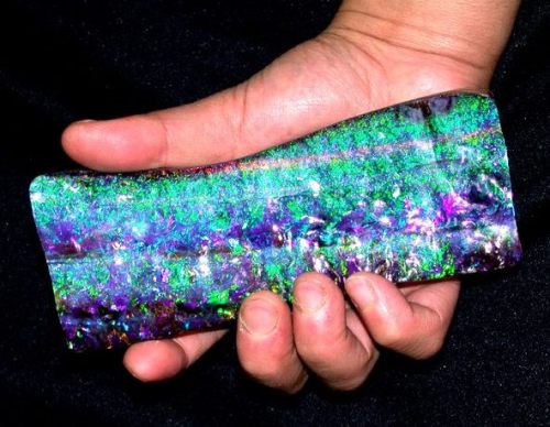 opal minerals gemstone