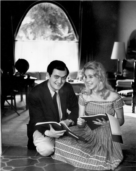 howardhawkshollywoodannex:Stanley Kubrick directing Lolita...