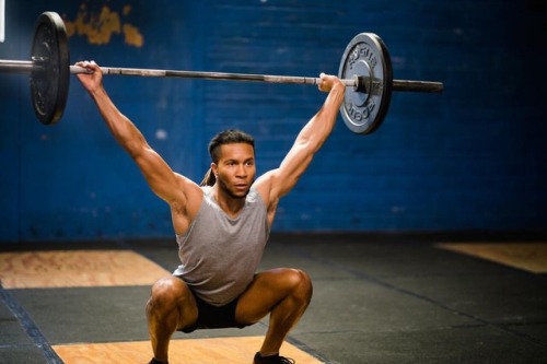 Happy Friday Fit Fam! I gotta work on my snatch form… my...