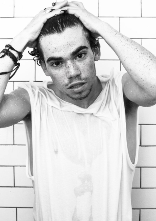 malecelebsandporn:Cameron Boyce