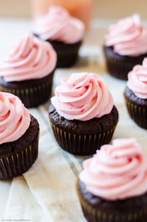 foodffs:Blood Orange Chocolate Cupcakes via A Cookie Named...