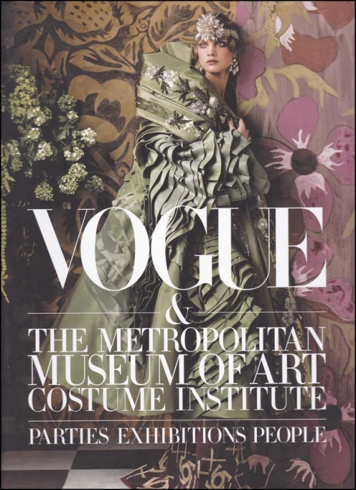 Vogue and The Metropolitan Museum of Art Costume Institute Parties
Exhibitions People Epub-Ebook