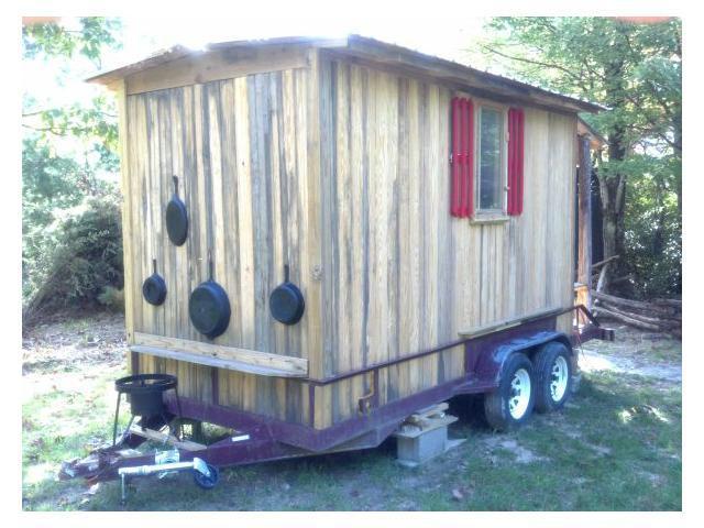 tiny-houses-small-spaces-tiny-54-sq-ft-cabin-on-wheels