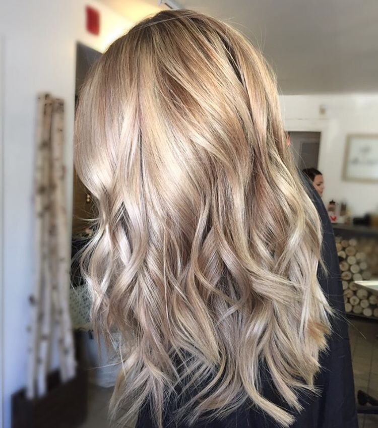Ombres Blondes And Balayage Blonde Blondes Blondehair