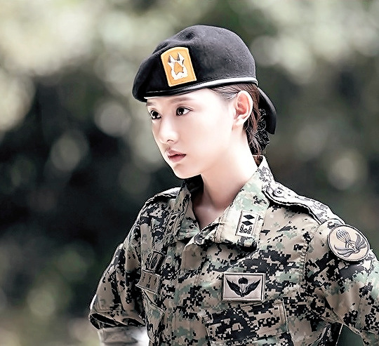 Cute Kim Ji Won Descendants Of The Sun - រូបភាពប្លុក | Images