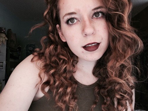 hellyeahredheads:cynthiajean:feelin myself