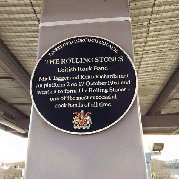 rollingstonesofficial:
“The spot on Dartford Station where Mick and Keith met again, since leaving primary school, has now been marked with a blue plaque!
http://www.kentonline.co.uk/dartford/news/blue-plaque-honours-birthplace-of-31457/
”