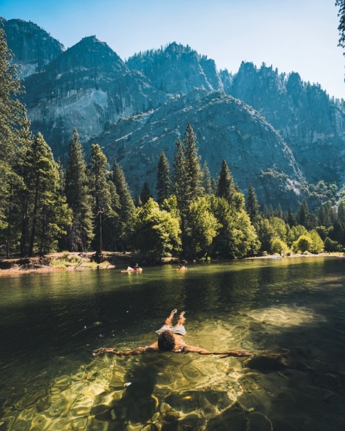 erubes1:Summer days in YosemiteFollow for more:...