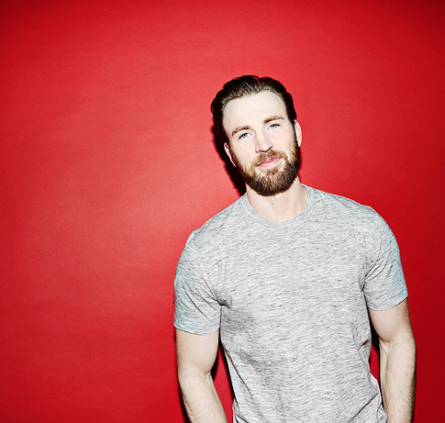 weheartchrisevans:I like to think I have a decent moral compass....