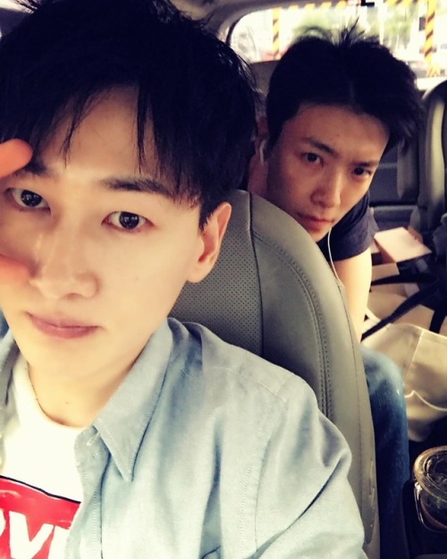 Super Junior s Donghae & Eunhyuk tell fans to stop shipping them