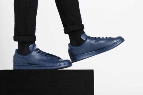 menstyled:Raf Simons X Adidas Original Stan Smith 2015(via...