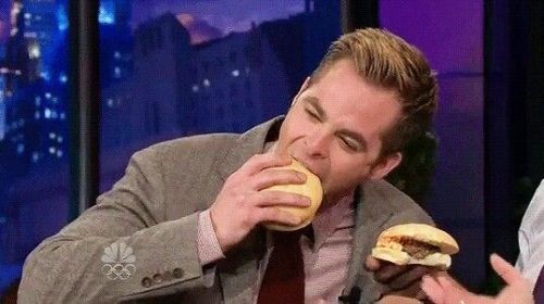 logismoi:Chris Pine eating is my kink