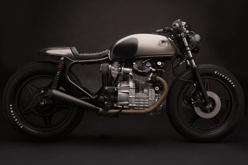 utwo:Honda CX500 Cafe Racer© x-axis