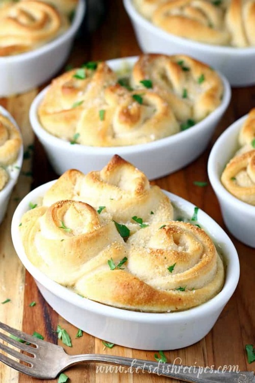 bloggersfood:Crescent Topped Chicken Pot Pies