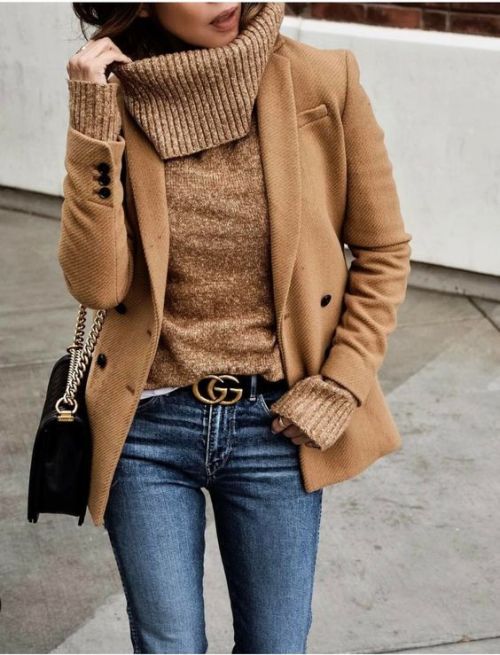 afashionlines:https://www.pinterest.com/afashionlines/