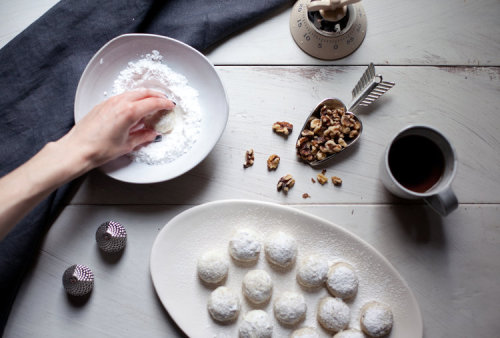 sweetoothgirl:ITALIAN BUTTER BALL COOKIES