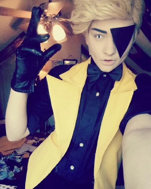 bill cipher cosplay | Tumblr