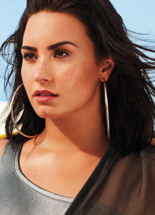 womensco:Demi Lovato (InStyle Magazine) 