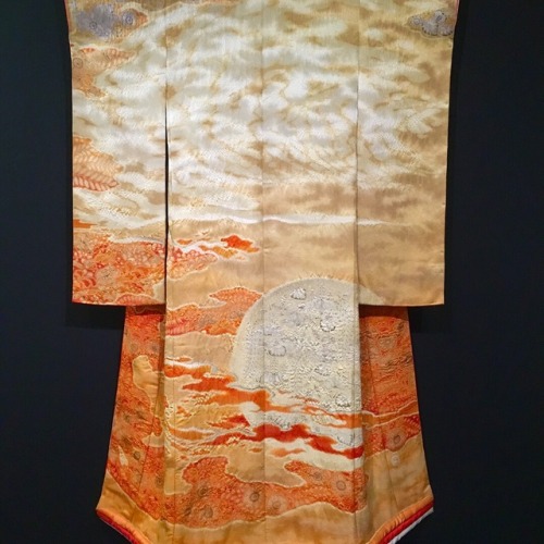 museumtales:Artistry in Silk: The Kimono of Itchiku Kubota...