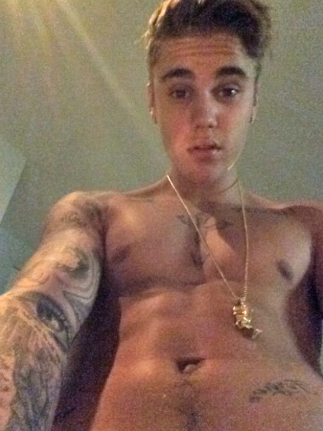 male-celebs-nude:Justin Bieber