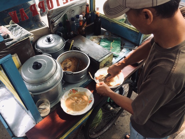 Buka: 08.00 Tutup: 15.00