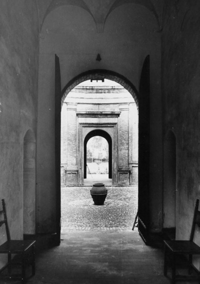 ofhouses:<br /><br />414. Andrea Mantegna ///	Casa del Mantegna		/// Mantova,	Italy	///	1476OfHouses guest curated by Studiospazio:”This house hosts the atelier of Mantegna on the ground floor and his apartment on the upper floor. It can be understood as a solitary building with a central courtyard, as well as a townhouse embedded in the urban fabric.Because of the coexistence of these two contrasting characters the intangible inner world avoids the isolation from the city.”(Photo:<br /> © G. Newman, Studio Calzolari, Alessandro Avi, Giuseppe Gradella.)